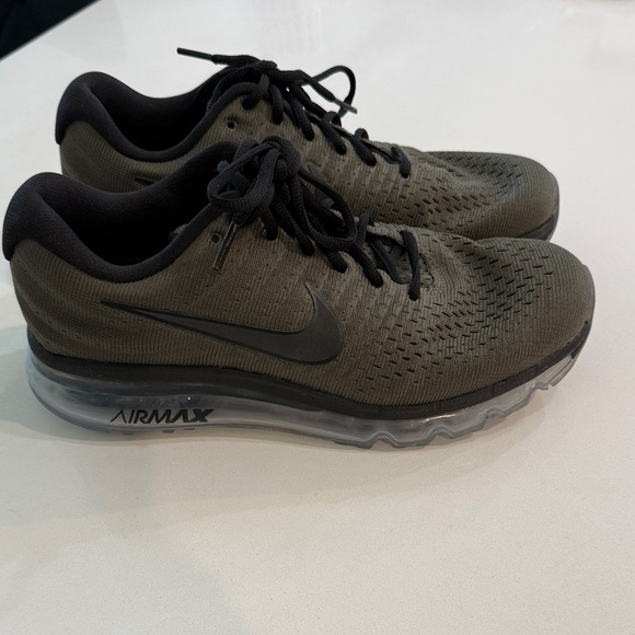 Nike Air Max 2017 Cargo Khaki Running Shoes - Style 849559-302. Size 7